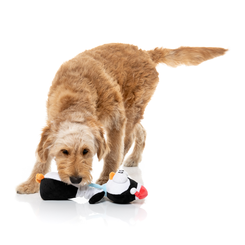 FuzzYard Juguete de Navidad - Finneck the Penguin